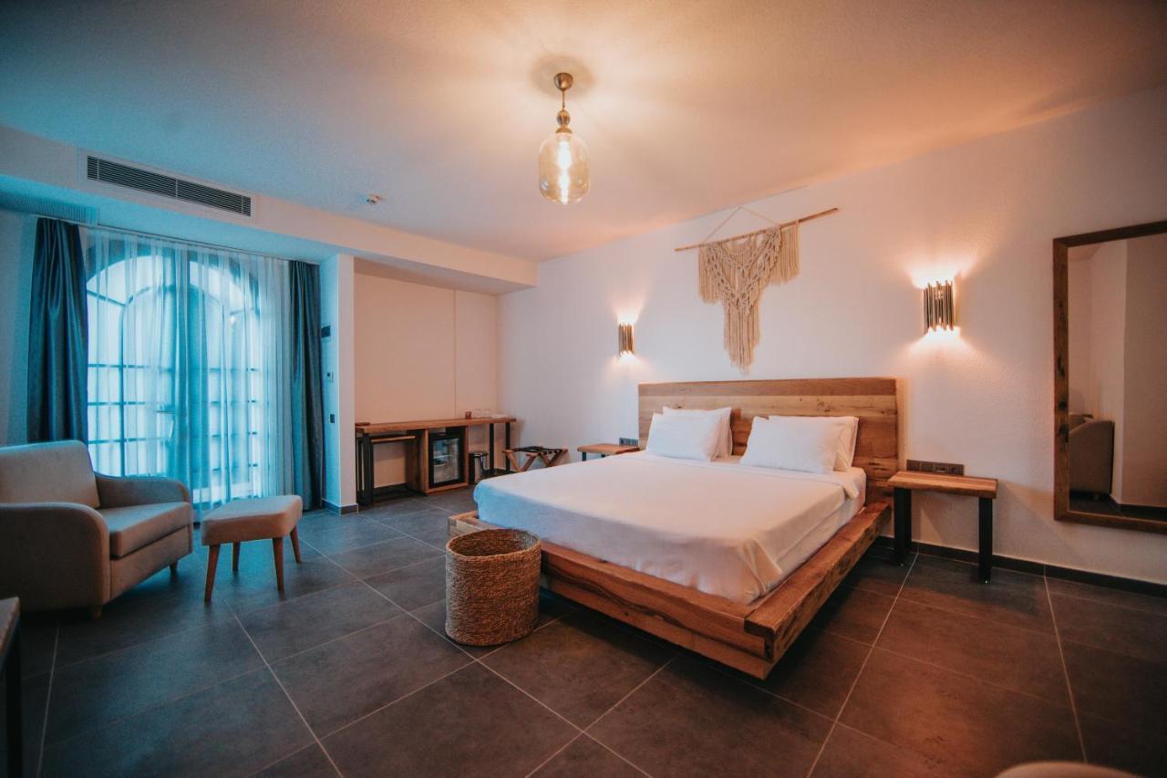 Bueyuekada Loc'Ada Hotel Adalar Ngoại thất bức ảnh