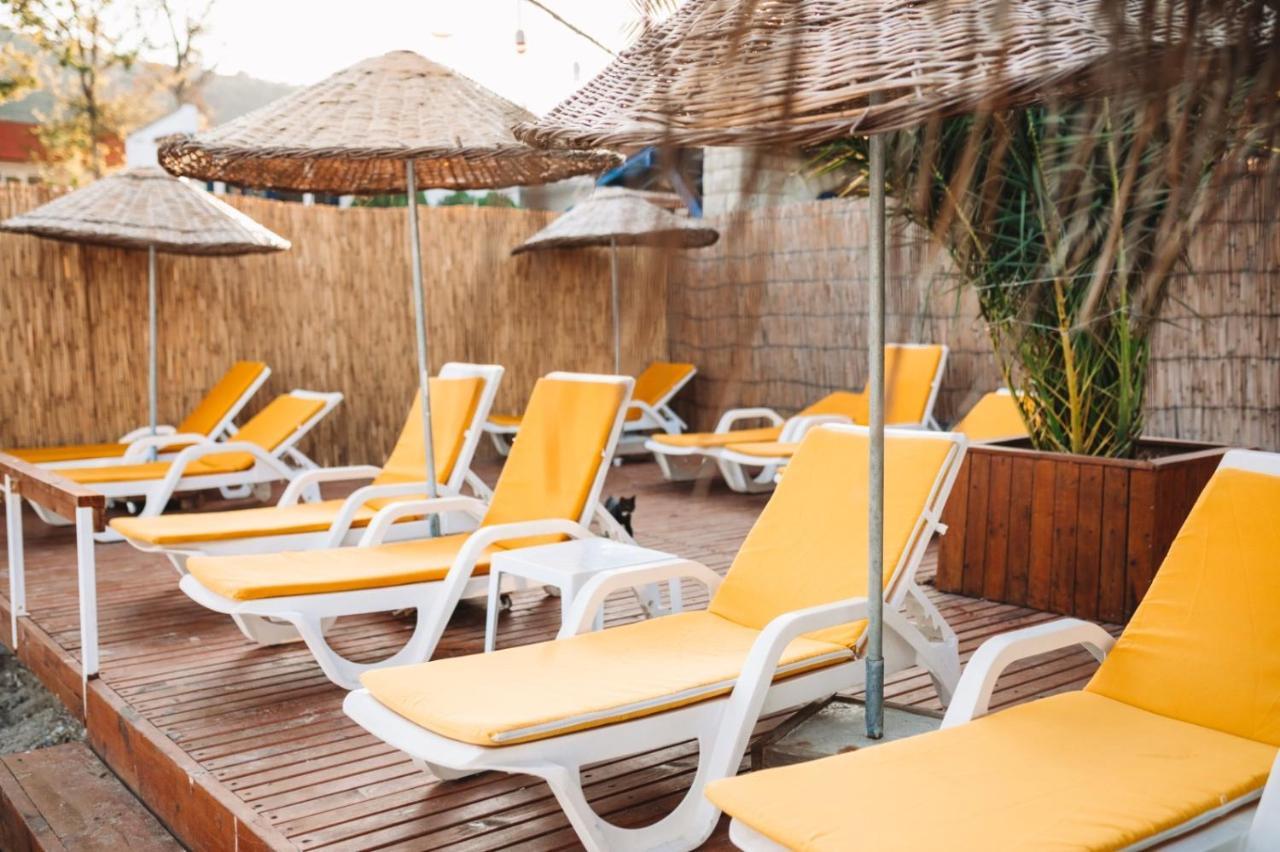 Bueyuekada Loc'Ada Hotel Adalar Ngoại thất bức ảnh